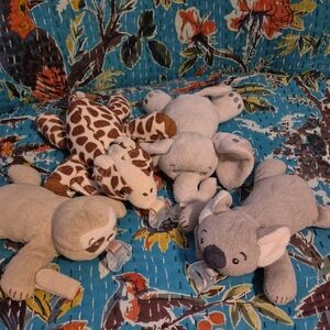 4 Philips AVENT Cuddly Animal Pacifier Holders - Elephant, Giraffe, Koala, Sloth